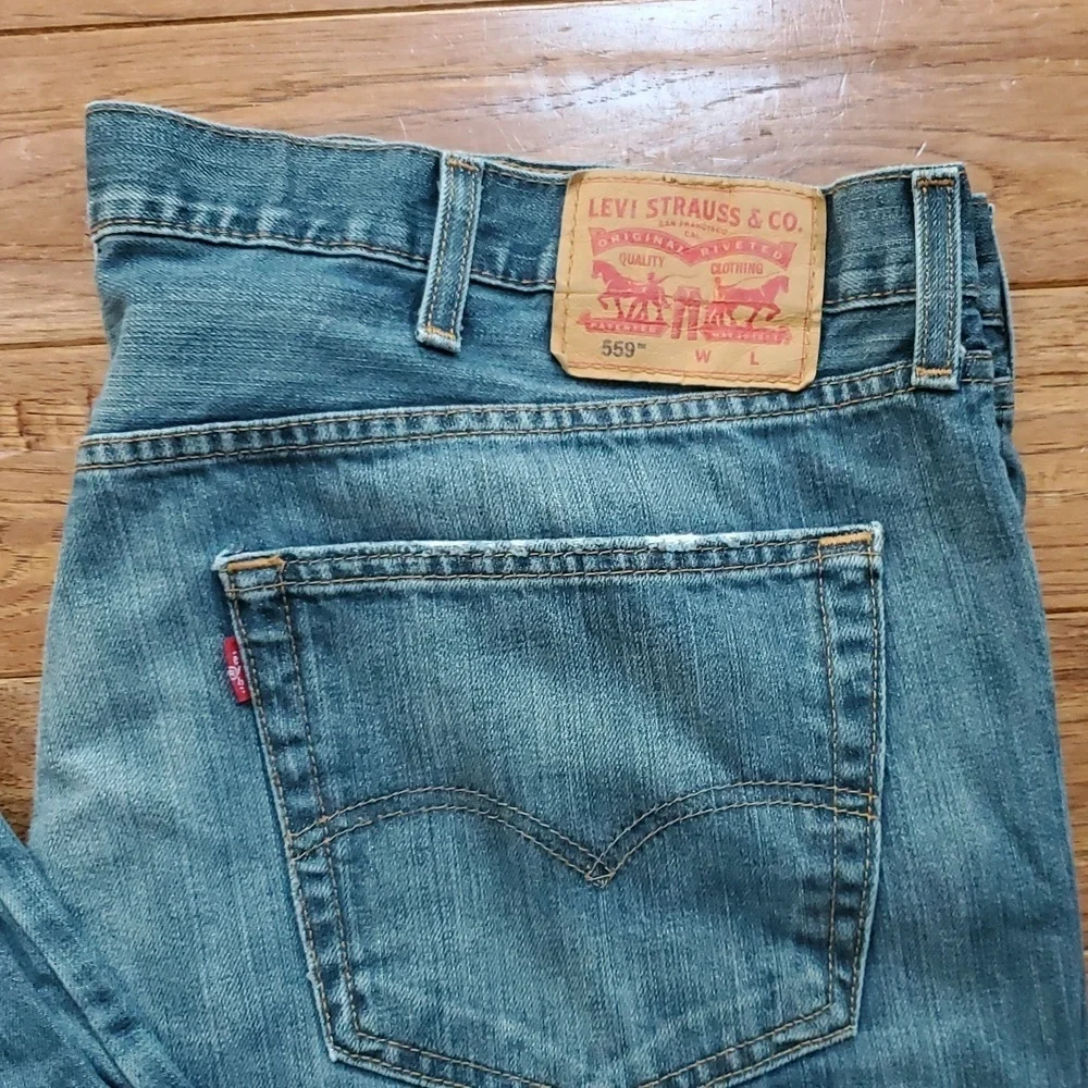 Levi's 559 Blue Jeans